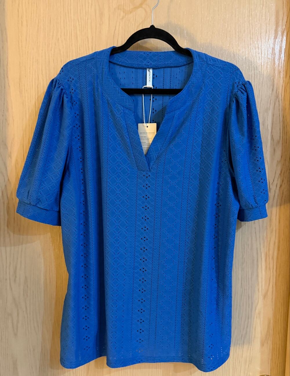Dokotoo Blue Eyelet Puff Sleeve Tunic Top XL NWT